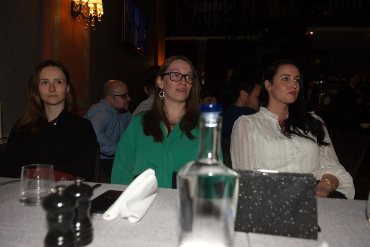 Fotók a díjátódóról