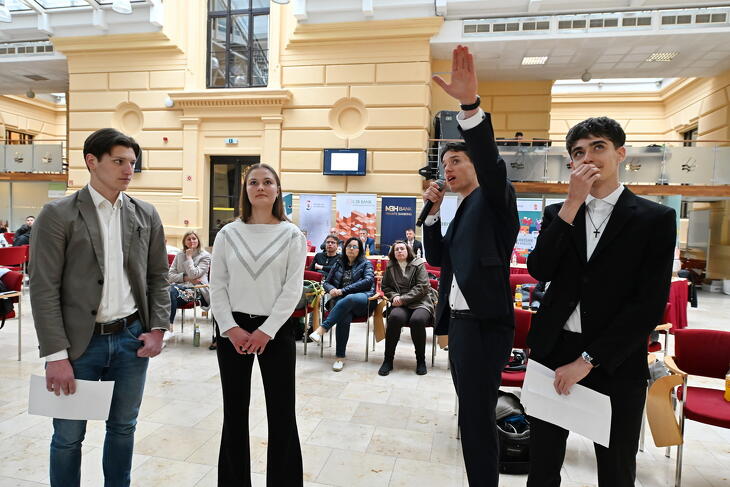 Legyél Te is Pénzügyi Junior Klasszis! 2024 10