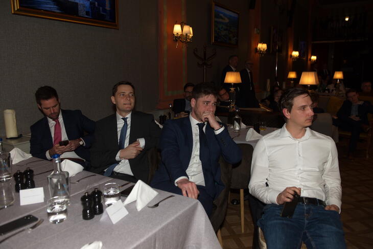 Fotók a díjátódóról