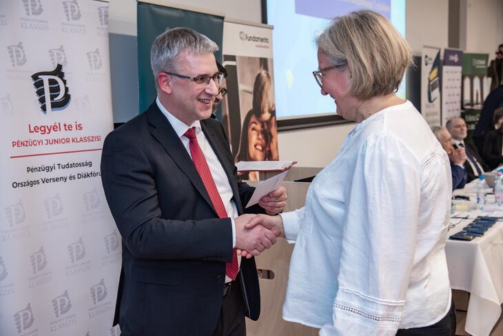 Legyél Te is Pénzügyi Junior Klasszis! 2025 ősz - döntő