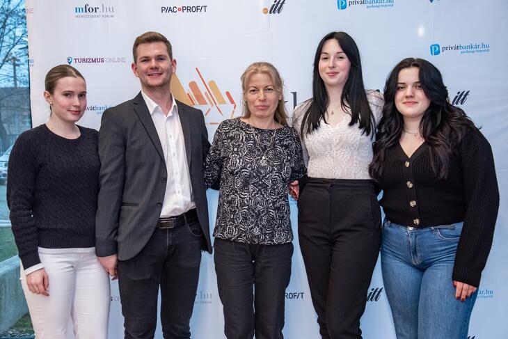 Legyél Te is Pénzügyi Junior Klasszis! 2025 ősz - döntő