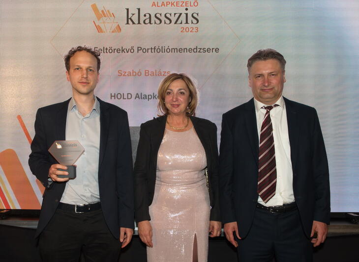 Fotók a díjátódóról