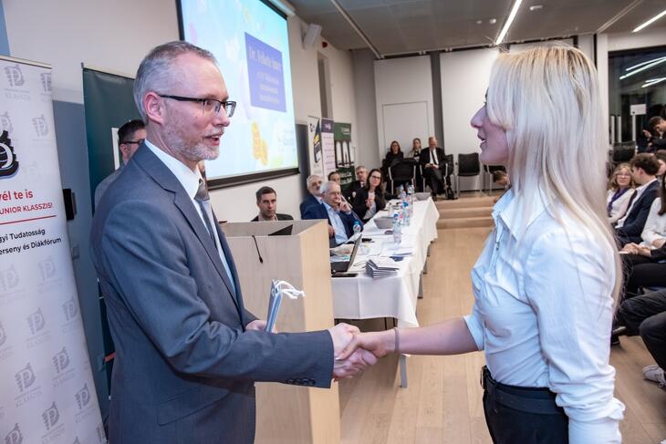Legyél Te is Pénzügyi Junior Klasszis! 2025 ősz - döntő