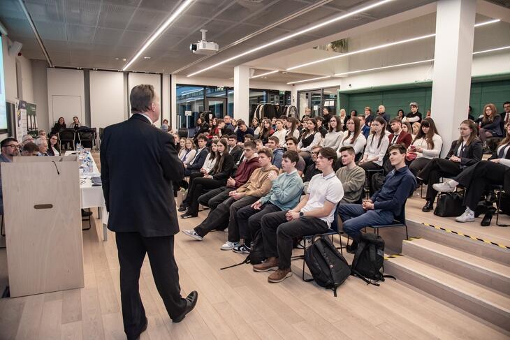 Legyél Te is Pénzügyi Junior Klasszis! 2025 ősz - döntő