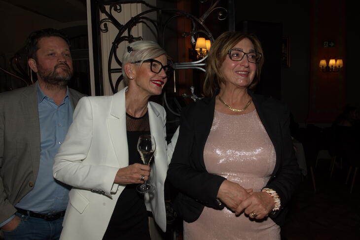 Fotók a díjátódóról