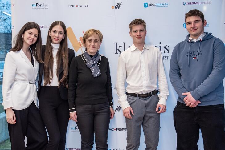Legyél Te is Pénzügyi Junior Klasszis! 2025 ősz - döntő