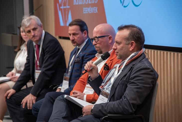 Menedzser egészség - 2025