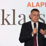 Fotók a díjátódóról