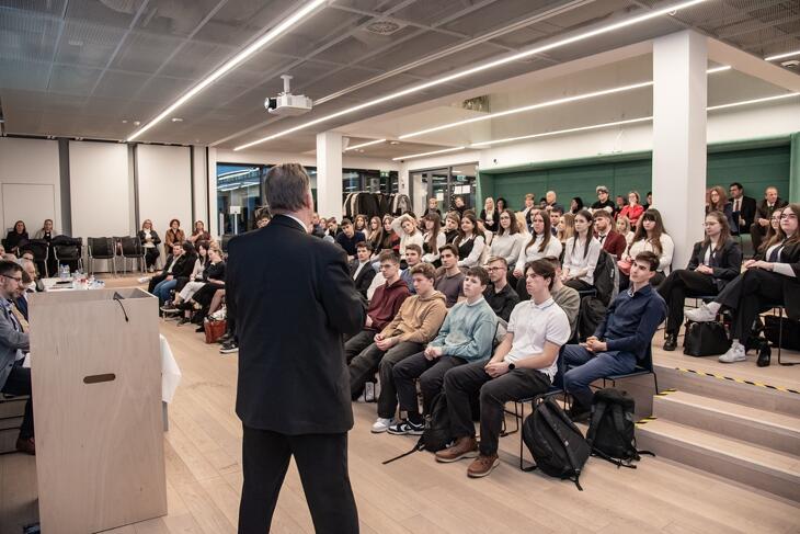 Legyél Te is Pénzügyi Junior Klasszis! 2025 ősz - döntő