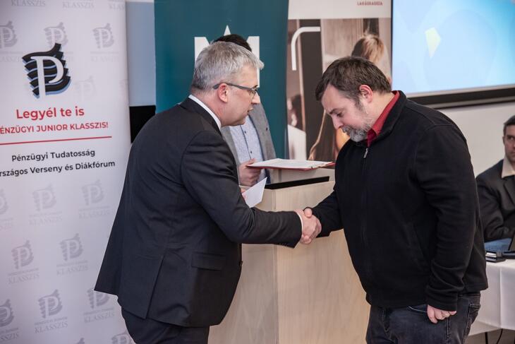 Legyél Te is Pénzügyi Junior Klasszis! 2025 ősz - döntő