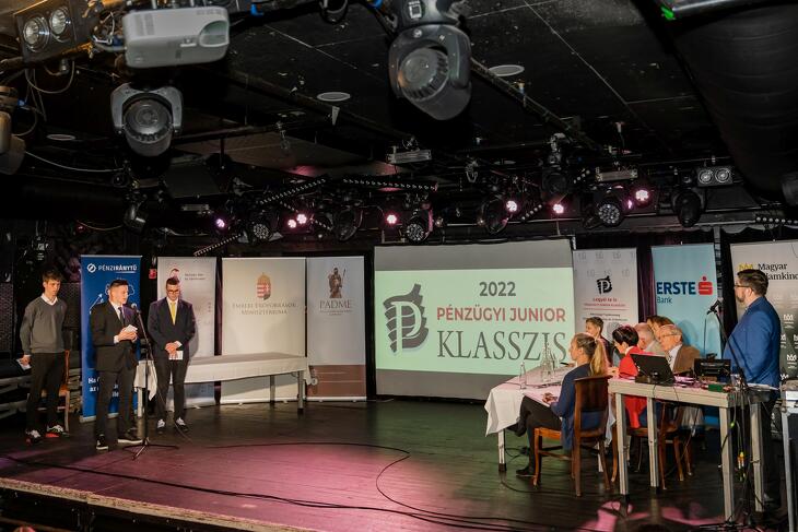 Képek a döntőről