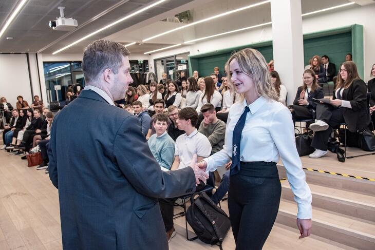 Legyél Te is Pénzügyi Junior Klasszis! 2025 ősz - döntő