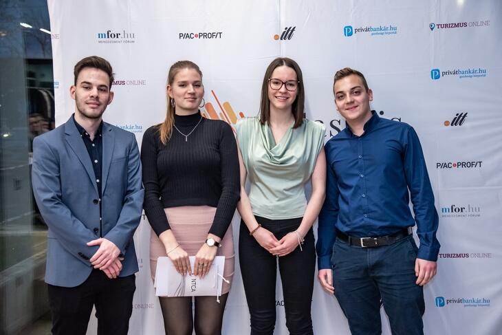 Legyél Te is Pénzügyi Junior Klasszis! 2025 ősz - döntő