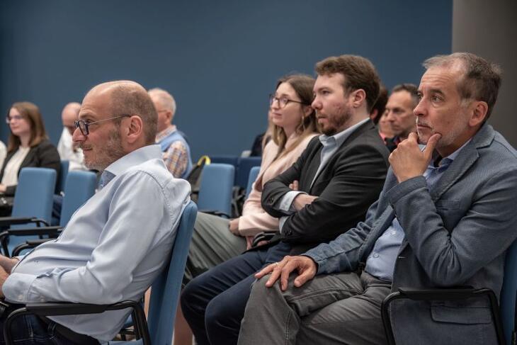 Képgaléria „E” mint Energia 180