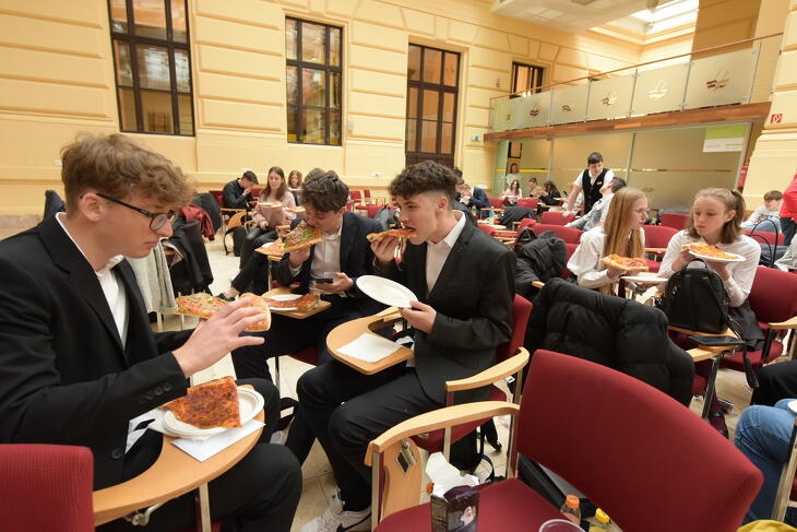 Legyél Te is Pénzügyi Junior Klasszis! 2024