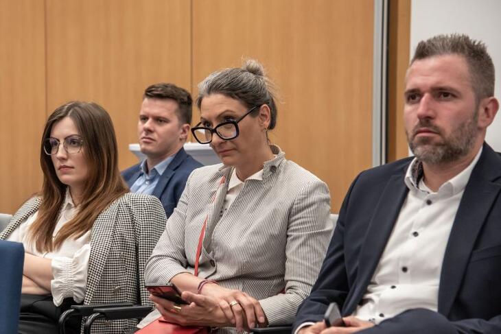 Képgaléria „E” mint Energia 180