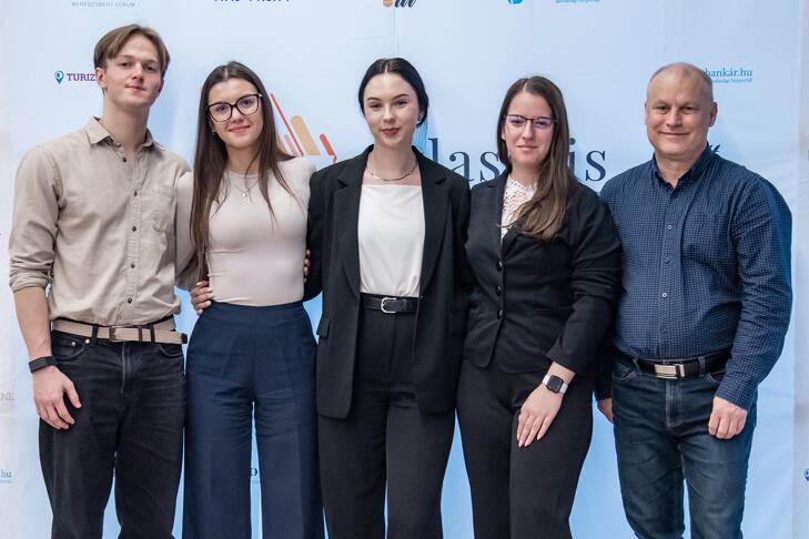 Legyél Te is Pénzügyi Junior Klasszis! 2025 ősz - döntő