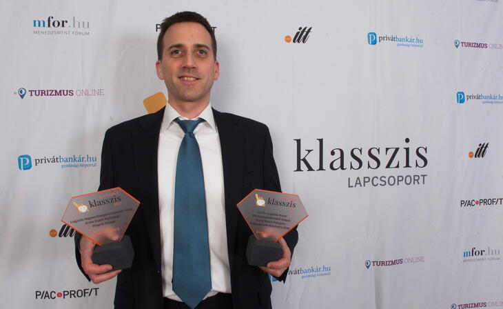 Fotók a díjátódóról