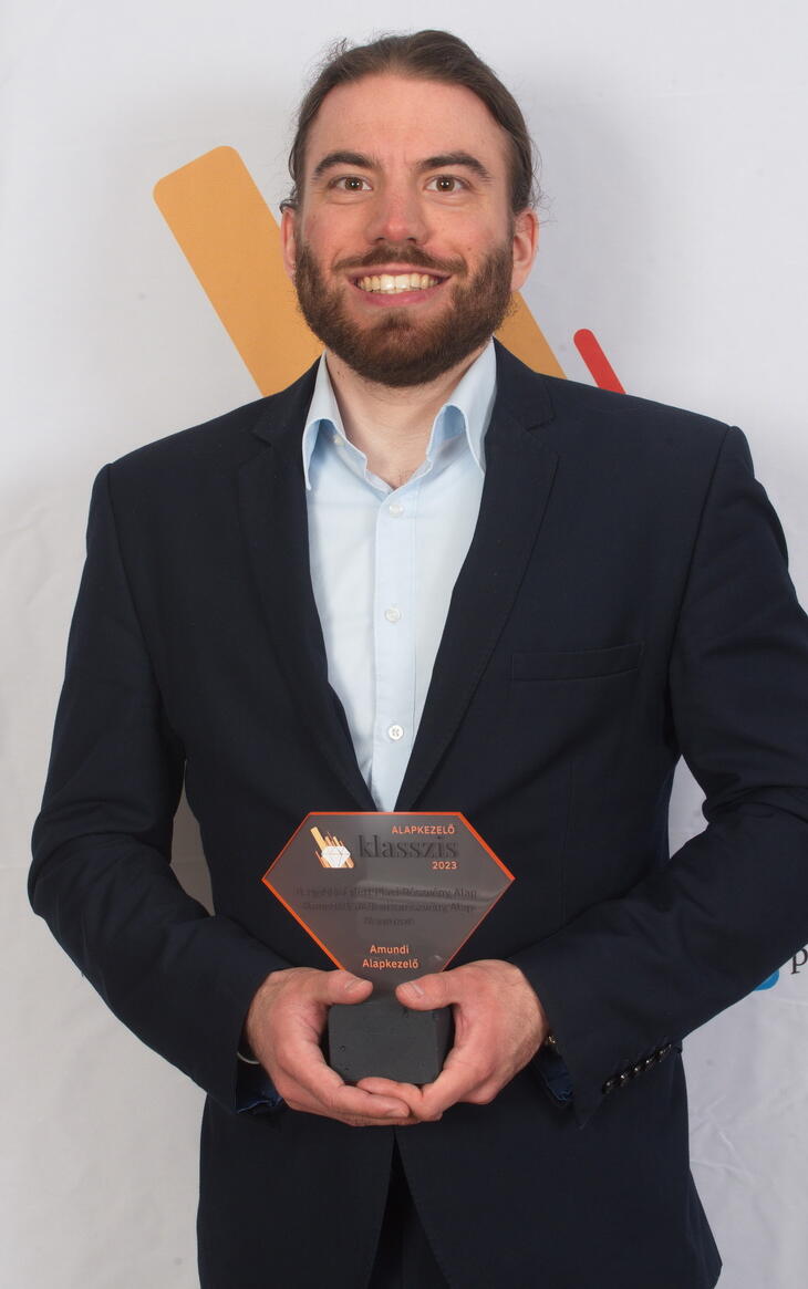 Fotók a díjátódóról