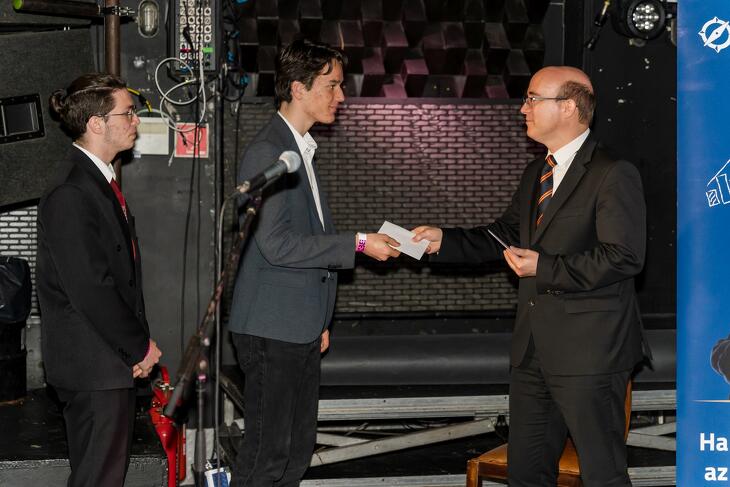 Képek a döntőről