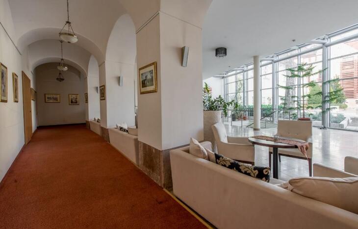 Kristály Imperial Hotel - Tata