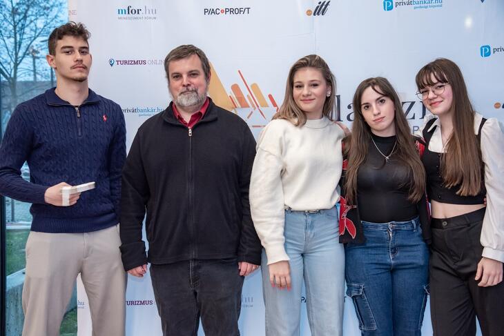 Legyél Te is Pénzügyi Junior Klasszis! 2025 ősz - döntő