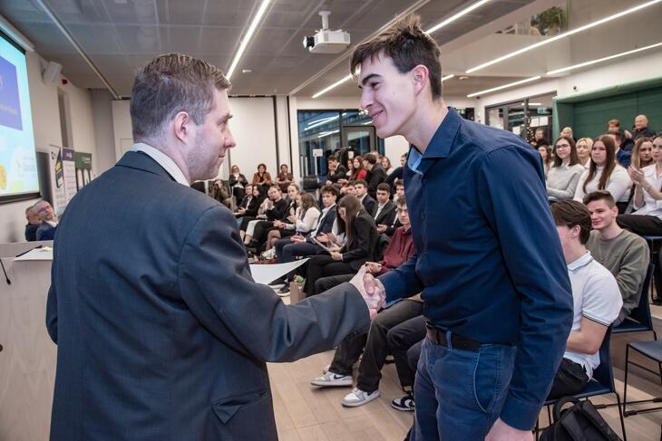 Legyél Te is Pénzügyi Junior Klasszis! 2025 ősz - döntő