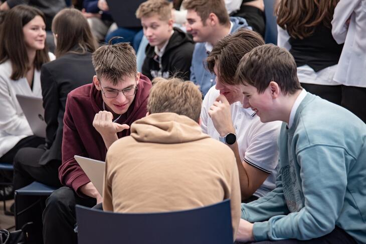 Legyél Te is Pénzügyi Junior Klasszis! 2025 ősz - döntő