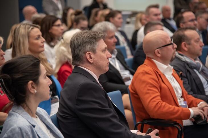 Menedzser egészség - 2025