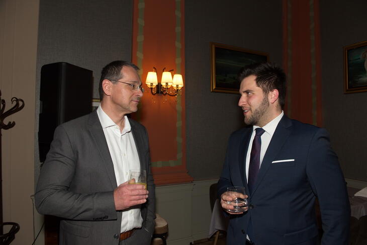 Fotók a díjátódóról