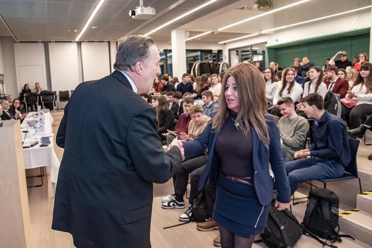 Legyél Te is Pénzügyi Junior Klasszis! 2025 ősz - döntő