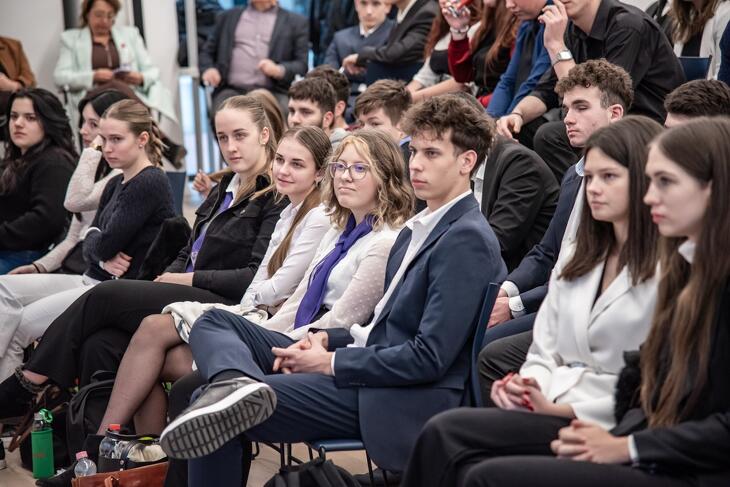 Legyél Te is Pénzügyi Junior Klasszis! 2025 ősz - döntő