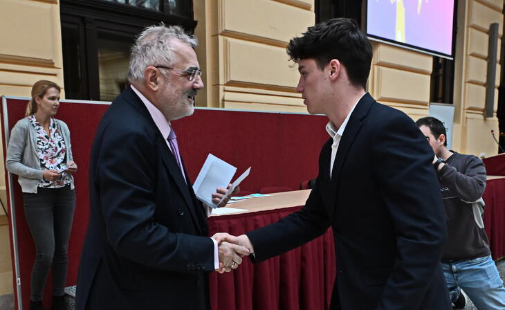 Legyél Te is Pénzügyi Junior Klasszis!