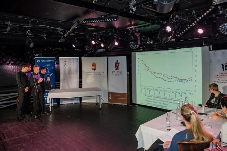 Képek a döntőről