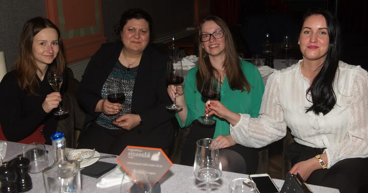 Fotók a díjátódóról