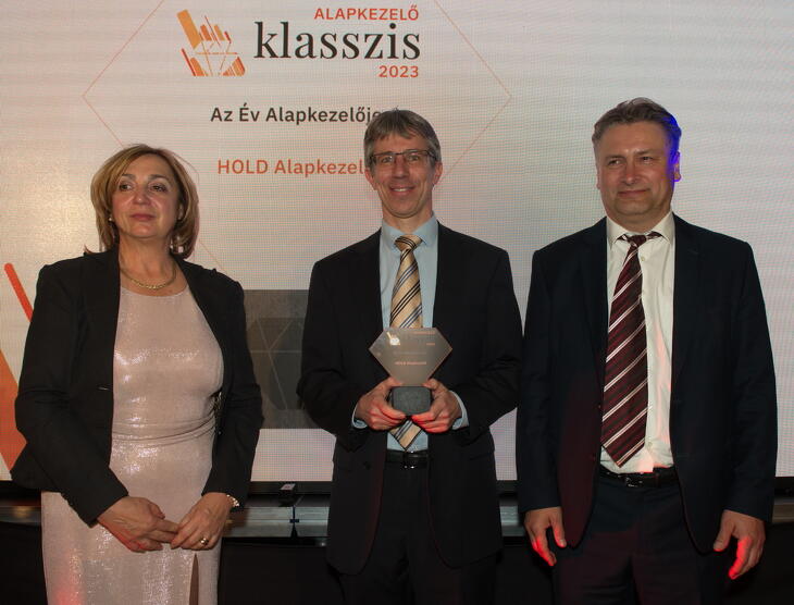 Fotók a díjátódóról