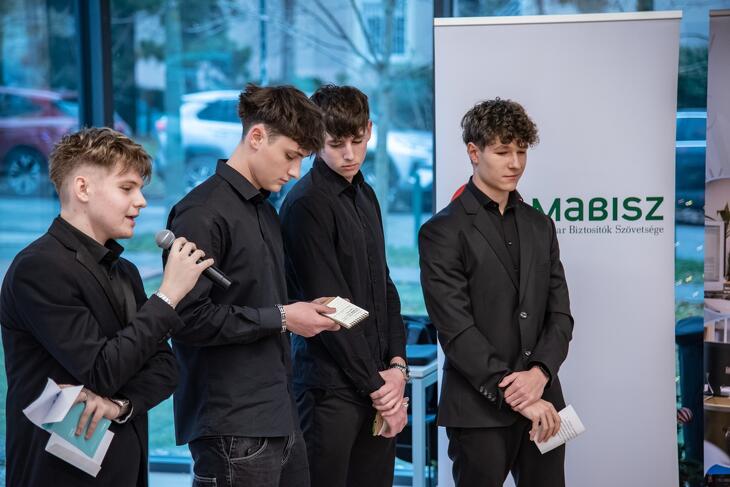 Legyél Te is Pénzügyi Junior Klasszis! 2025 ősz - döntő