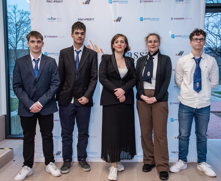 Legyél Te is Pénzügyi Junior Klasszis! 2025 ősz - döntő