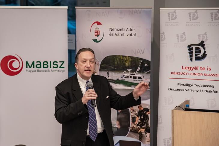 Legyél Te is Pénzügyi Junior Klasszis! 2025 ősz - döntő