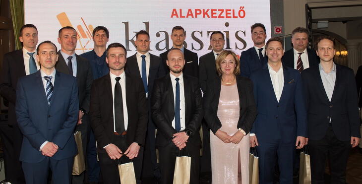 Fotók a díjátódóról