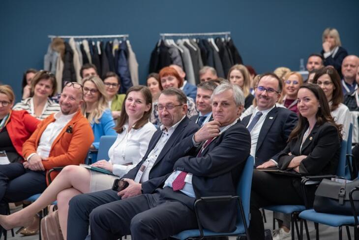 Menedzser egészség - 2025