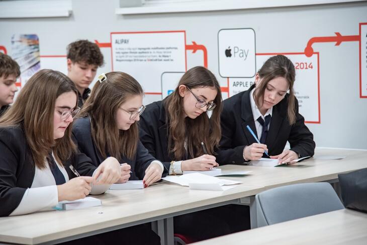 Legyél Te is Pénzügyi Junior Klasszis! 2025 ősz - döntő