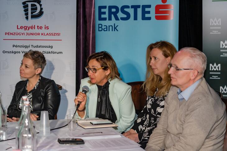 Képek a döntőről