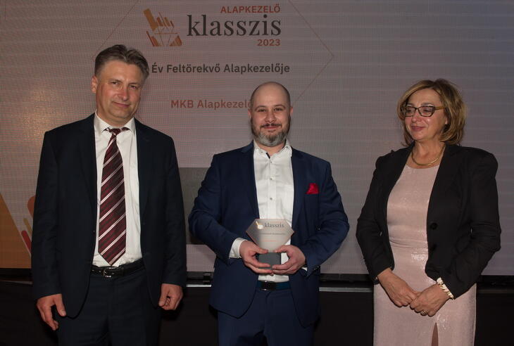 Fotók a díjátódóról