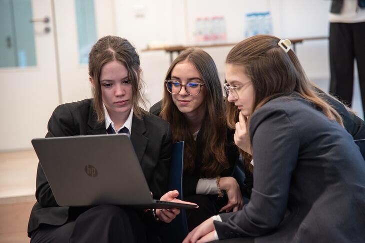 Legyél Te is Pénzügyi Junior Klasszis! 2025 ősz - döntő