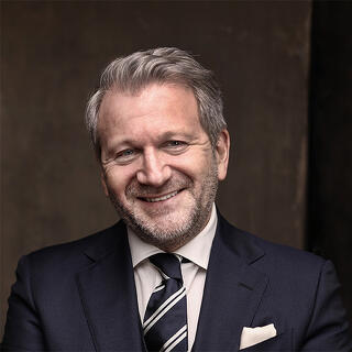 Dr. Schiffer Miklós