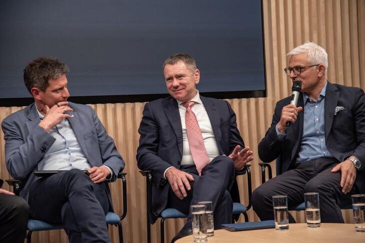 Képgaléria „E” mint Energia 180