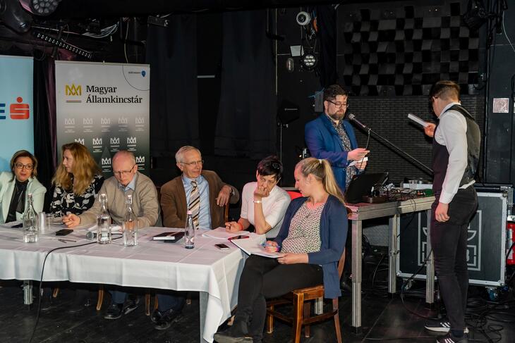 Képek a döntőről