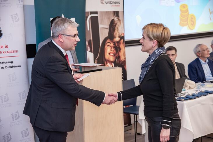 Legyél Te is Pénzügyi Junior Klasszis! 2025 ősz - döntő