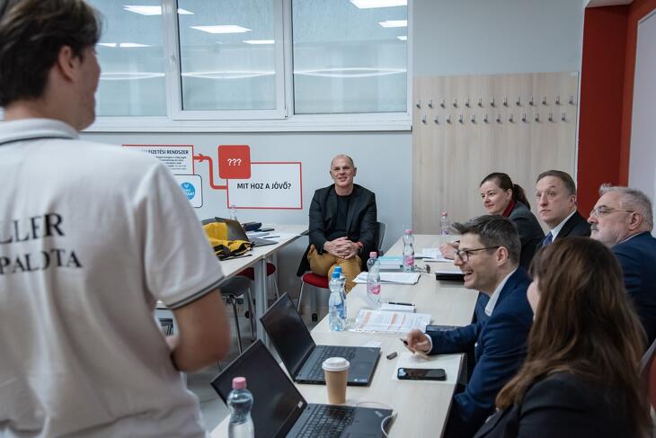 Legyél Te is Pénzügyi Junior Klasszis! 2025 ősz - döntő